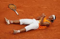 开云体育入口-蒙特卡洛大师赛险胜美网，纳达尔点燃赛场