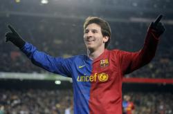 开云APP-南美风暴席卷波斯湾，奥亚尔萨瓦尔爆发引领巴拉圭连续得分，战术压制破解伊朗铁壁