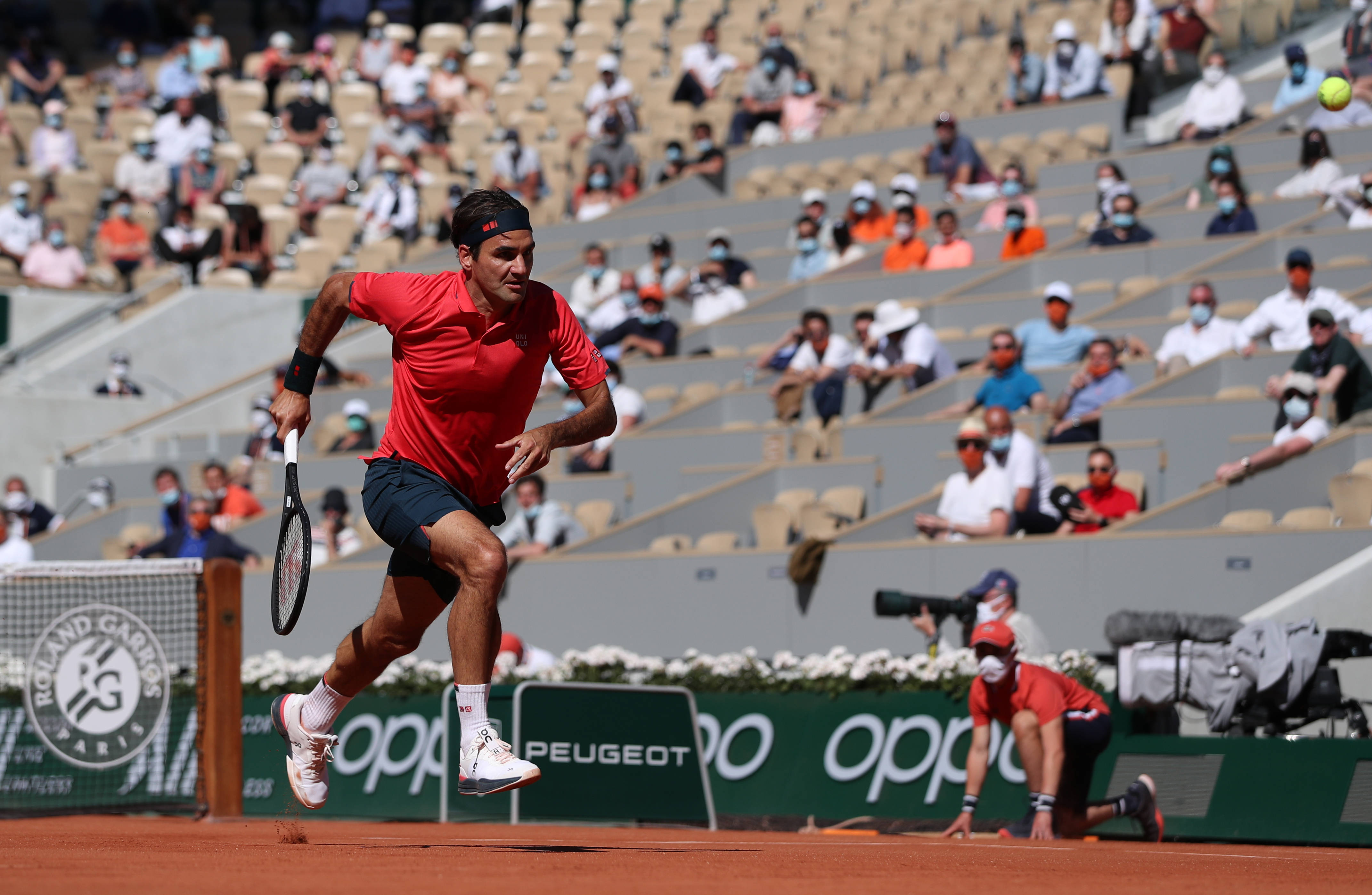 包含法国网球队爆冷德国网球队，费德勒完成帽子戏法的词条