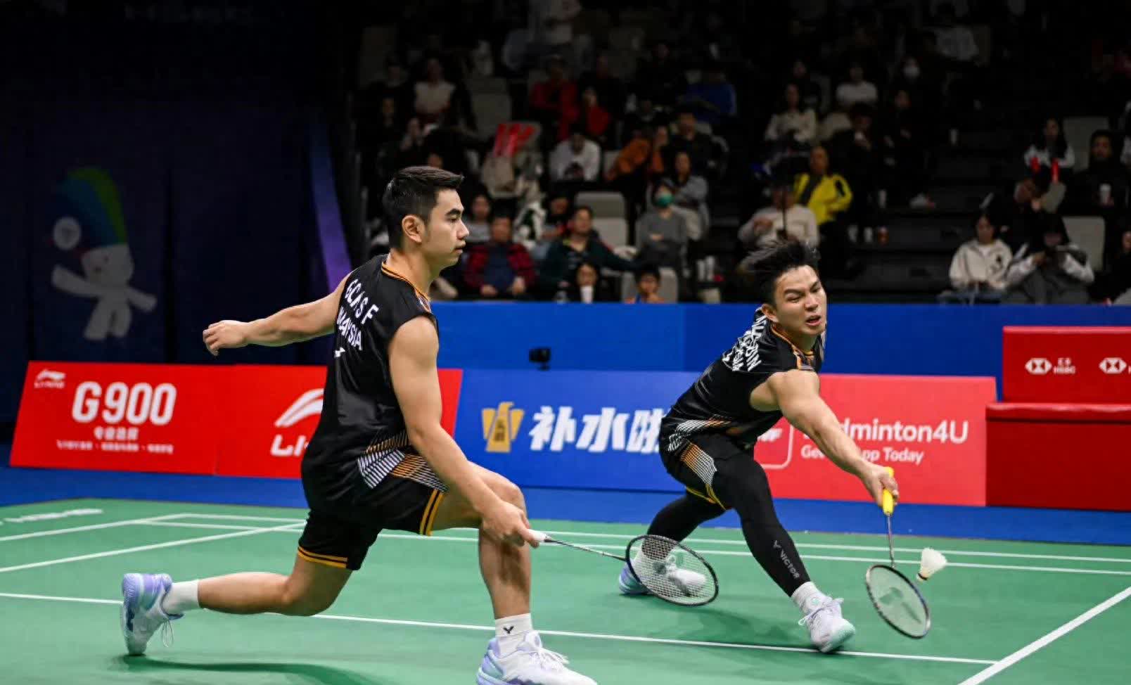 包含印度羽毛球队险胜日本羽毛球队，戴资颖打破历史纪录的词条