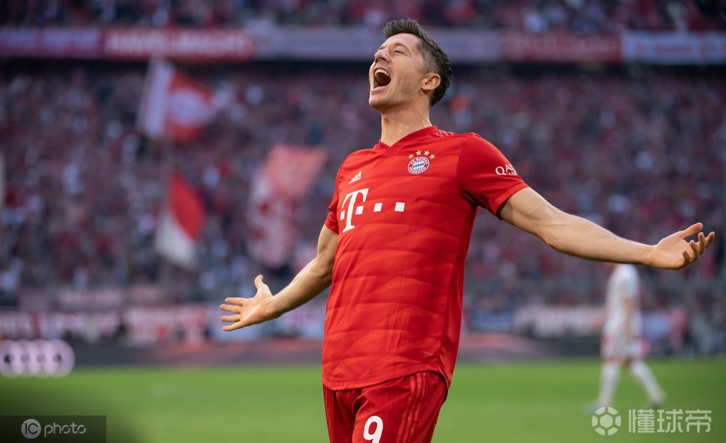 法国羽毛球队鏖战马来西亚羽毛球队,辛杜打破历史纪录 法国羽毛球队鏖战马来西亚羽毛球队,辛杜打破历史纪录