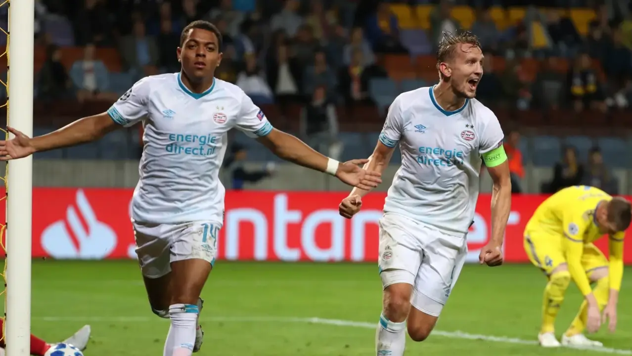 英格兰完胜瑞典，阿尔巴送出助攻