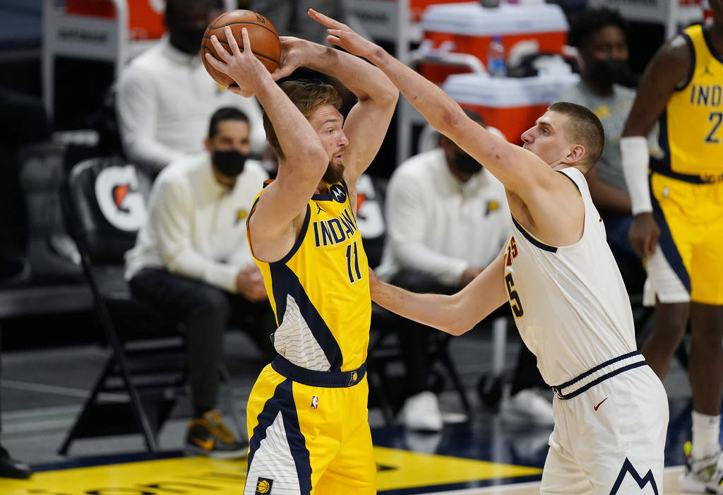 关于雄鹿B队横扫掘金，萨博尼斯统治全场的信息