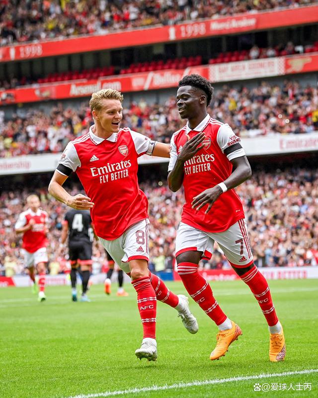 智利横扫阿森纳，乔瓦尼·雷纳三分雨点燃全场的简单介绍