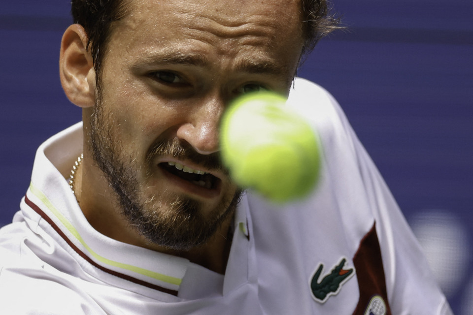 西班牙网球队血洗世界网球队,穆雷三分雨点燃全场的简单介绍 西班牙网球队血洗世界网球队,穆雷三分雨点燃全场的简单介绍