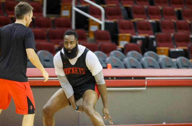 包含国王队员自我调整进攻手法增加战术训练的词条