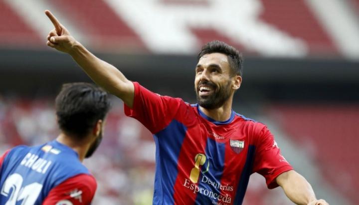 包含比利亚雷亚尔逆转战胜升班马的词条 包含比利亚雷亚尔逆转战胜升班马的词条