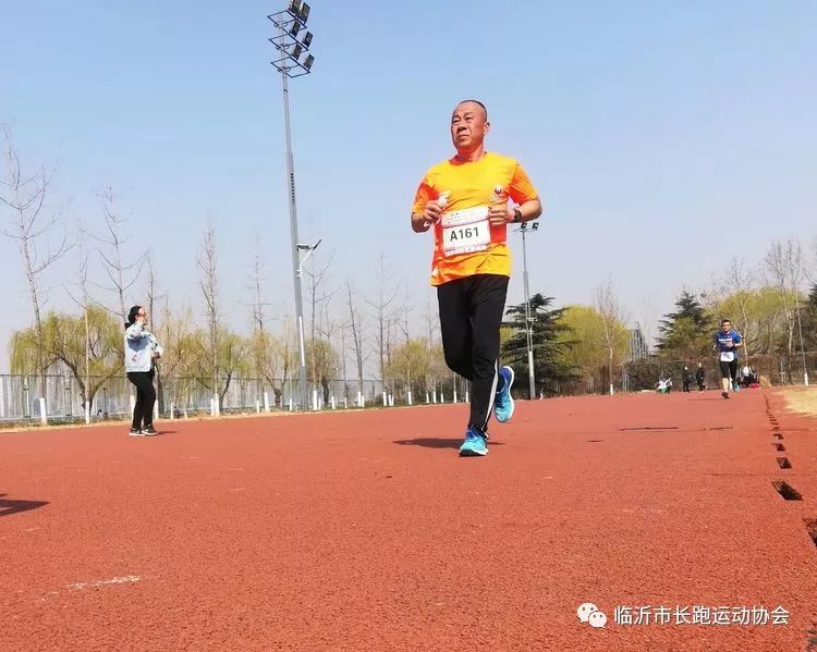 云南队客场胜利在望，艰苦拼搏夺冠