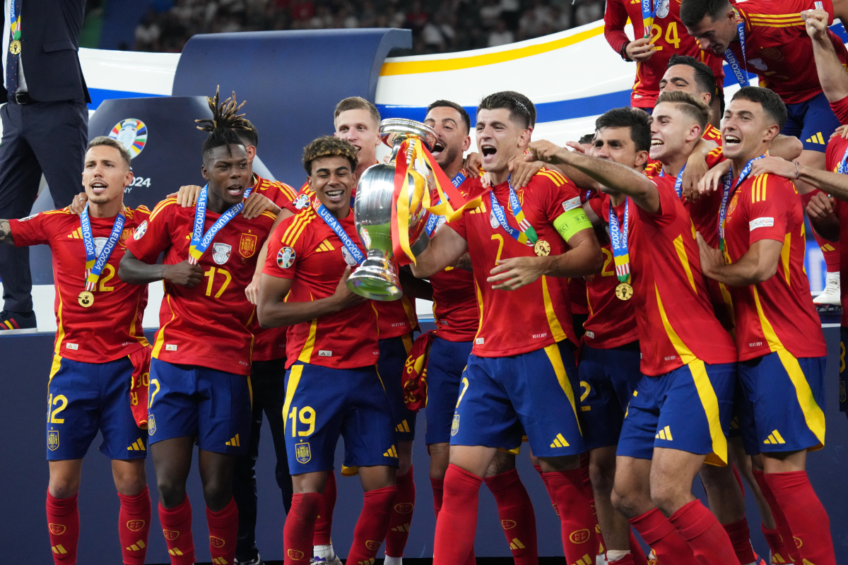 阿尔及利亚队备战欧洲资格赛，全力以赴的简单介绍