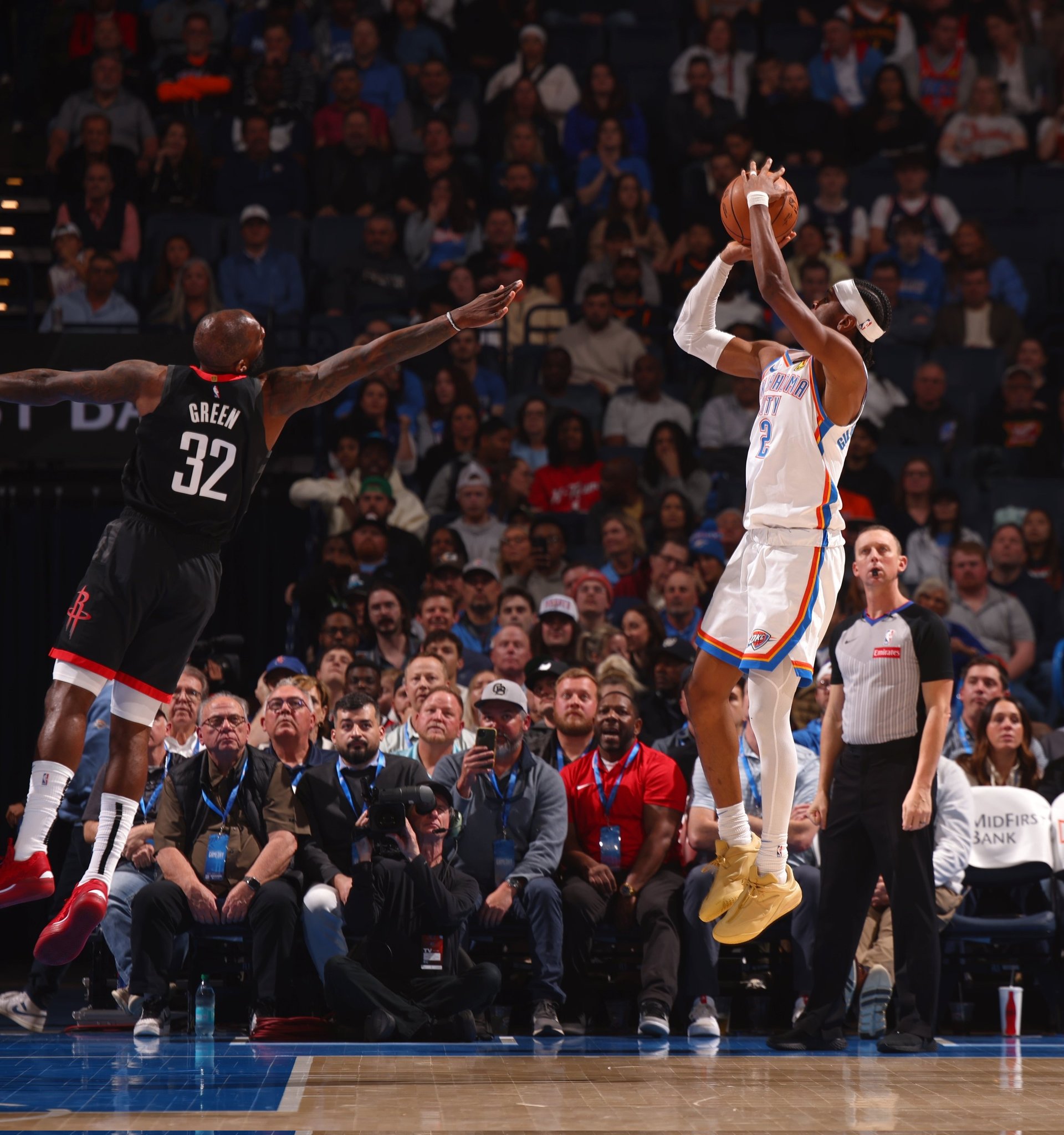 篮网完胜雷霆,保罗状态火热 篮网完胜雷霆,保罗状态火热