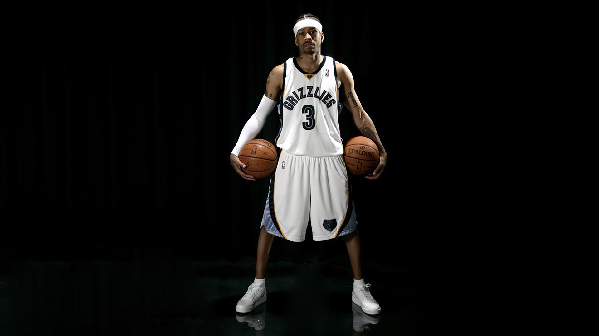 湖人强压广厦队，班凯罗成为关键先生，一场跨越篮球文化的较量